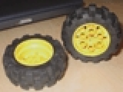 Technikrad 20 x 30 mit gelber Felge
