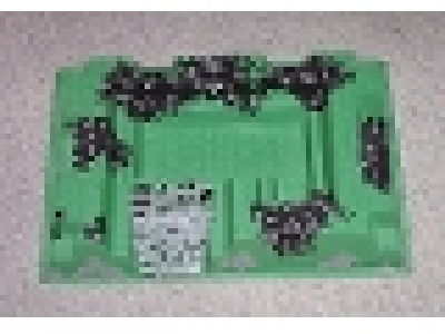 3 D Burgplatte  grün / schwarz 32 x 48, 6261px1